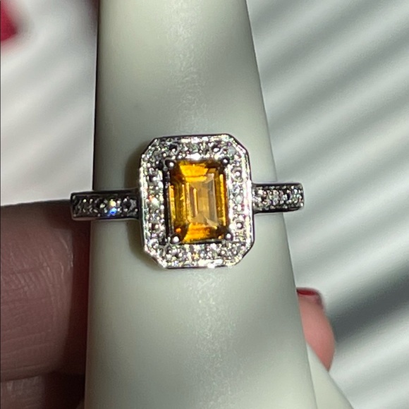 14k Diamond & Citrine Ring - Picture 3 of 9
